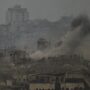 Copertina di Gaza, 98 morti nelle ultime 24 ore, 7 di fame. Netanyahu rinvia la decisione sull’azione militare: “Dissidi nel governo su come procedere”