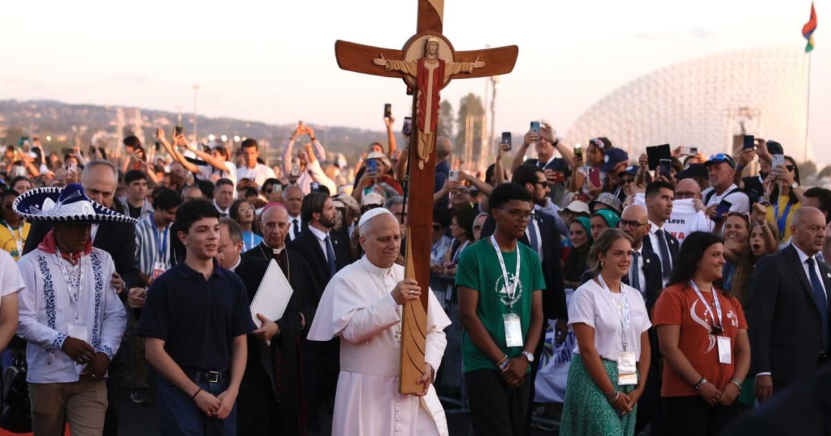 il messaggio del papa al milione di giovani di tor vergata internet quando lo strumento domina sull8217uomo l8217uomo diventa una merce
