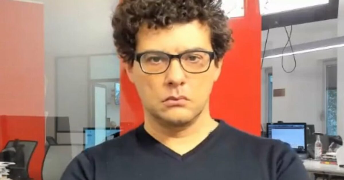 Addio a Mauro Del Corno, il ricordo di Peter Gomez: “Aveva lasciato un contratto sicuro per scrivere liberamente delle ingiustizie del mondo”