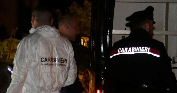 Arrestato per lesioni, ha ucciso la moglie