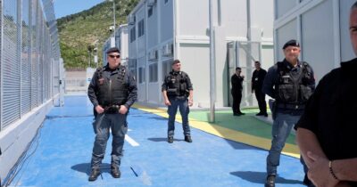 Copertina di Migranti, la mossa del governo: “Lista Ue di Paesi sicuri”