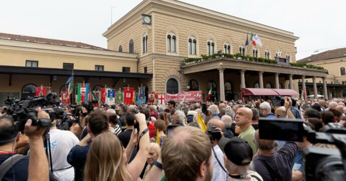 Strage di Bologna, il governo Meloni “scorda” la pista nera e censura le sentenze