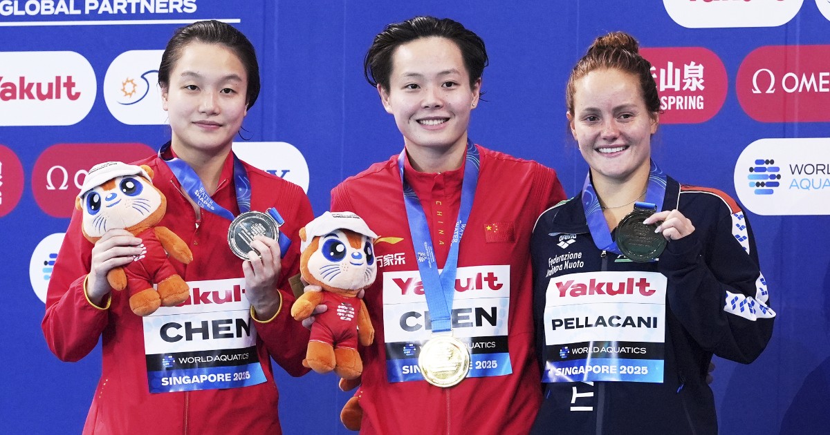Chiara Pellacani vince il bronzo nei tuffi dal trampolino di 3 metri: è la terza medaglia ai mondiali di Singapore