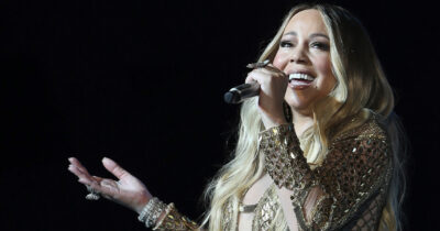 Copertina di “Sono stata vittima di bullismo. Mia sorella mi ha versato il tè caldo e ho avuto ustioni di terzo grado, mio fratello spacciava cocaina”: il lato buio di Mariah Carey