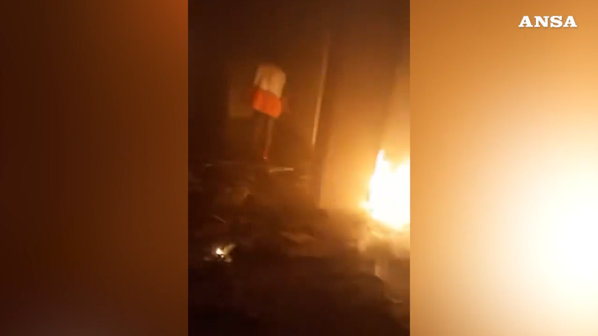 Israele bombarda la sede della Mezzaluna Rossa palestinese, la Croce rossa diffonde il video: “Intollerabile” Israele bombarda la sede della Mezzaluna Rossa palestinese, la Croce rossa diffonde il video: “Intollerabile”