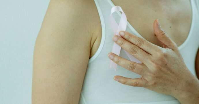 Così una nuova tecnica chirurgica ibrida permette una ricostruzione mammaria più rapida dopo la mastectomia