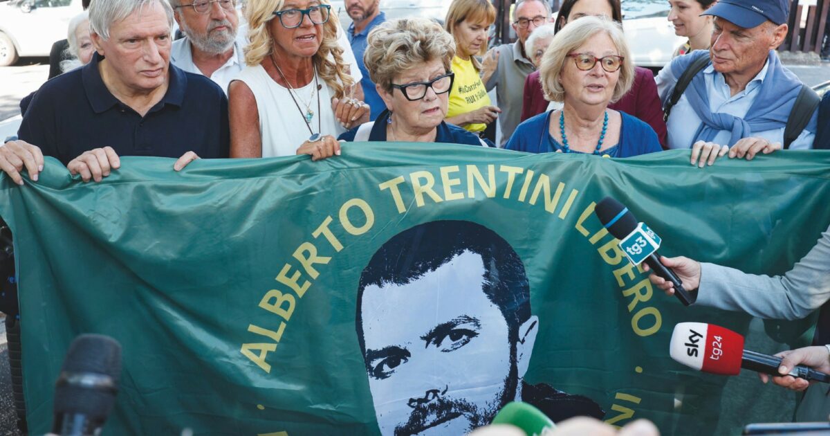 Meloni chiama la madre di Trentini: “Impegno massimo del governo per liberarlo dal carcere venezuelano”