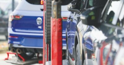 Copertina di Caos dazi: sulle auto  al 27,5%. E Berlino ora tratta in proprio