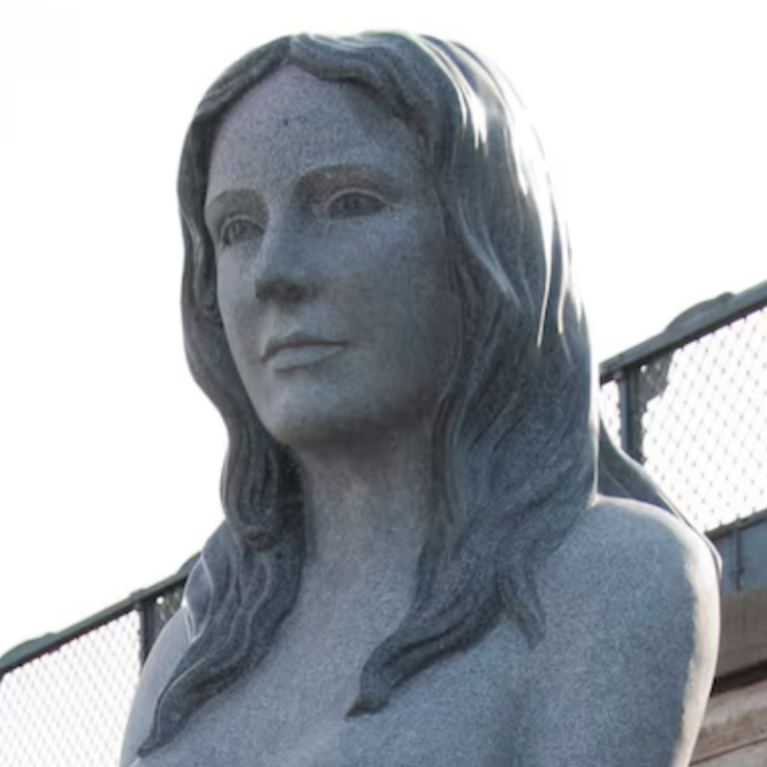 “La grande Sirenetta è brutta e pornografica”: dibattito acceso in Danimarca sulla statua. L’esperta: “Eccessiva attenzione al seno, è body shaming”