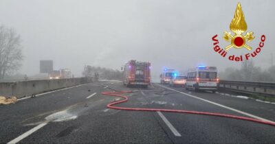 Copertina di Ancora una strage in autostrada. Anche l’informazione dovrebbe fare la sua parte