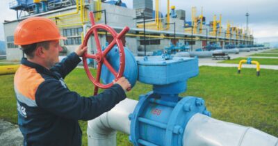 Copertina di Stop al gas russo, governo contro Ue: “Tuteli le imprese”