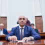 Copertina di Ex Ilva, il sindaco di Taranto rifiuta l’accordo col governo: “Lacunoso e privo di garanzie, serve una legge speciale”