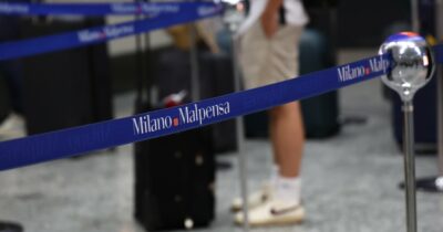 Copertina di Quindicenne sale sul volo sbagliato a Minorca e finisce a Malpensa, EasyJet avvia un’inchiesta