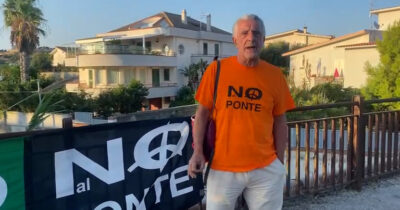 Copertina di “In Sicilia i treni non funzionano, manca l’acqua. Il Ponte sullo Stretto è insostenibile”: l’ira dell’ex sindaco di Messina