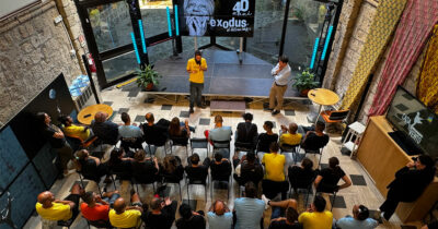 Copertina di Due mesi in cammino per l’Italia: la Carovana della Comunità Exodus ritorna dopo 40 anni