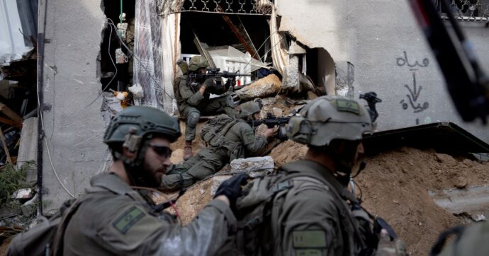 Gaza, oggi Netanyahu forzerà per rioccupare la Striscia e “riprendersi” l’esercito