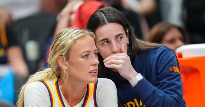 Lancio di sex toys in campo durante le partite: la strana e pericolosa moda partita in WNBA, l’ultima vittima è Sophie Cunningham | VIDEO