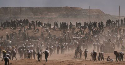 Copertina di Gaza, Medici Senza Frontiere chiede la chiusura dei centri della GHF: “Sono teatro di omicidi orchestrati”