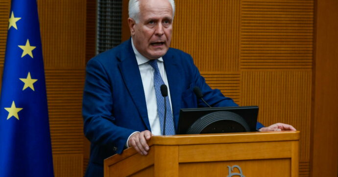 Toscana, dagli iscritti M5s via libera al sostegno a Giani: 1.538 a favore su 2.568 votanti. Conte: “Mandato chiaro”