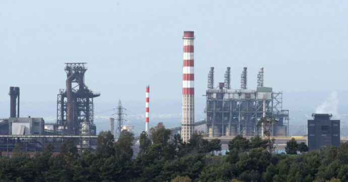 Ex Ilva: Taranto non firma accordo, ma Urso tira dritto