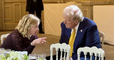 Copertina di “Vertice tra Putin e Trump il prossimo fine settimana”. E il tycoon sonda Meloni per ospitare i colloqui a Roma, ma c’è il no di Mosca