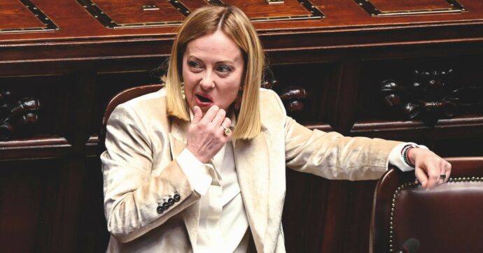 Trump-Putin, Donald sonda Meloni per organizzare il vertice a Roma: Mosca dice no