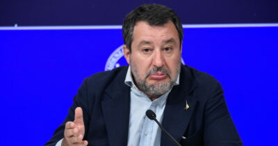 Copertina di “Anche nel ‘400 c’erano i “no cupola””: Salvini paragona l’opera di Brunelleschi al ponte sullo Stretto