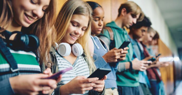A scuola finita, AI precipita ma ChatGpt la prende bene