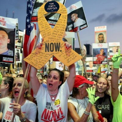 Copertina di Gaza, più di 60 mila a Tel Aviv per dire basta a Netanyahu