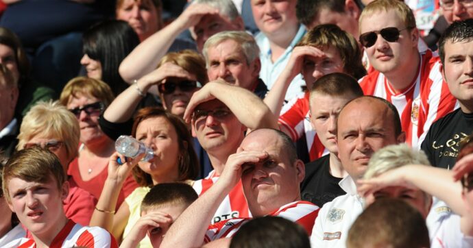 Abbonamenti gratuiti, ma a due condizioni: il club torna in serie A e “ringrazia” i tifosi storici