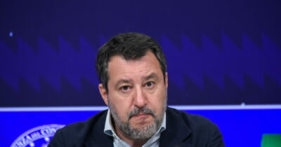 Copertina di Ponte sullo Stretto, Salvini: “Prima ero contrario? La prospettiva è cambiata, ora è un progetto solido”