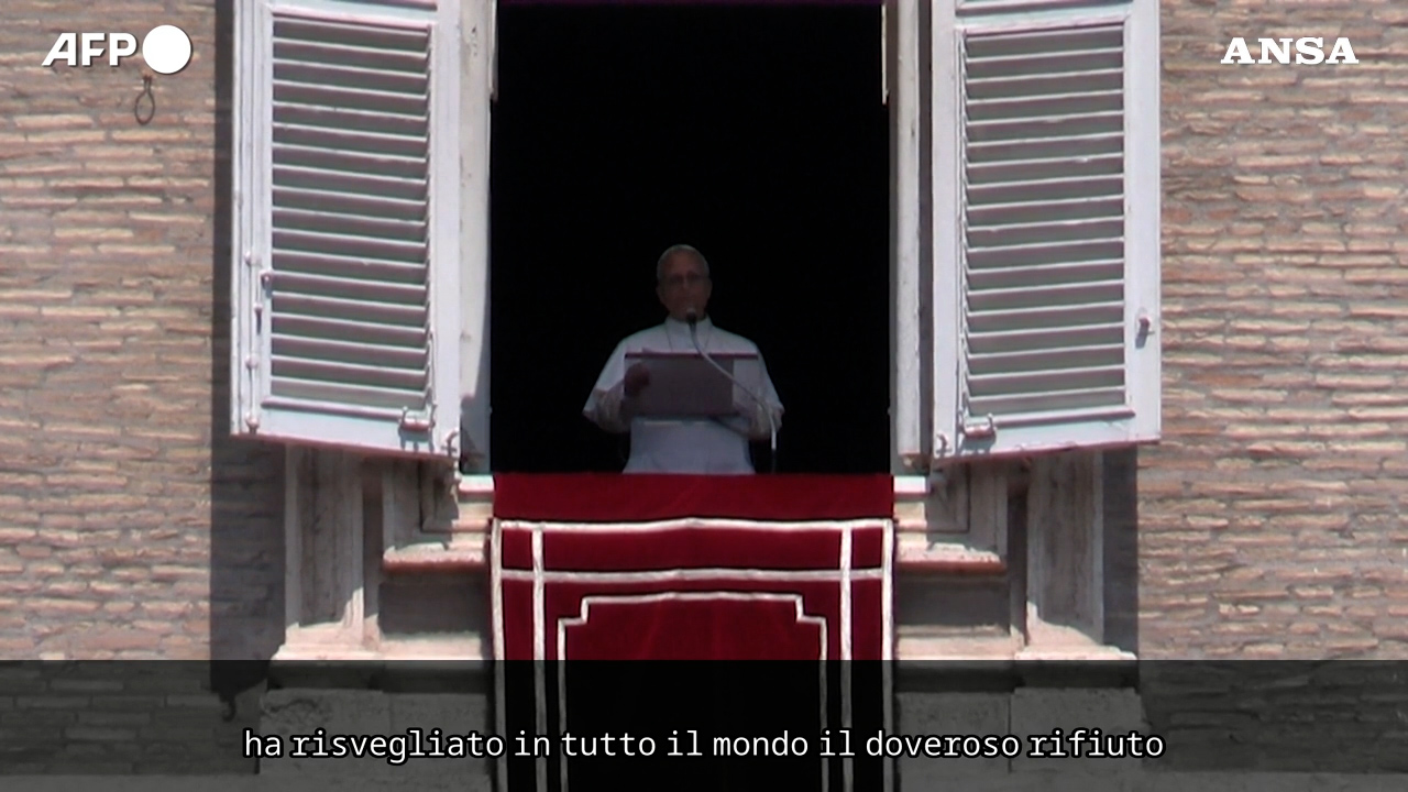 il papa invoca la pace all8217angelus il mondo rifiuta la guerra i leader non ignorino i pi249 deboli