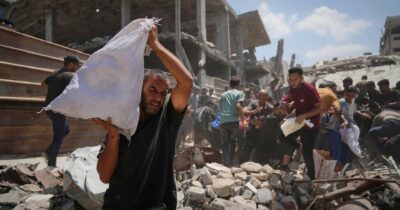 Copertina di Gaza, il 49% dei palestinesi lascerebbe la Striscia per ritornare a vivere