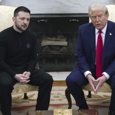 Copertina di Trump vuole costringere l’Ucraina a capitolare: dopo l’intesa con Putin ha chiesto all’Europa di scongelare alcuni asset russi