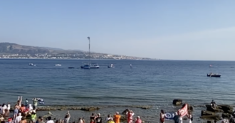Messina, la protesta delle Feluche contro il Ponte sullo Stretto: "No al progetto di Salvini"