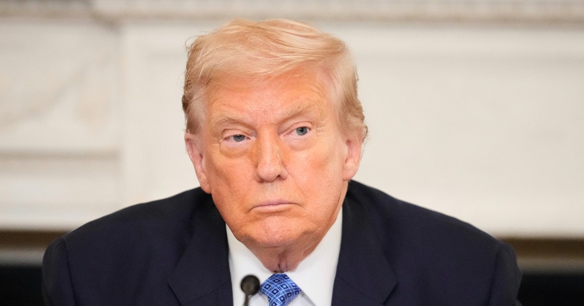 Trump alla Ue: “Pressi la Cina perché riduca l’import di petrolio dalla Russia”. Mentre lui continua a non sanzionarla Trump alla Ue: “Pressi la Cina perché riduca l’import di petrolio dalla Russia”. Mentre lui continua a non sanzionarla
