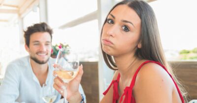 Copertina di Ecco Tea, l’app per donne che rovina gli incontri galanti