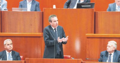 Copertina di “Occhiuto ha solo preso”:  lo sfogo dell’ex socio in chat