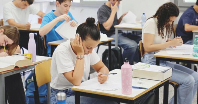Maturità: le possibili tracce per la prima prova da Svevo a Montale. Anniversari, trend e autori già usciti negli anni scorsi