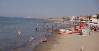 Copertina di Quand’ero piccolo la mia spiaggia era senza cemento e io vincevo sempre la gara di corsa e tuffi: ora perdiamo tutti