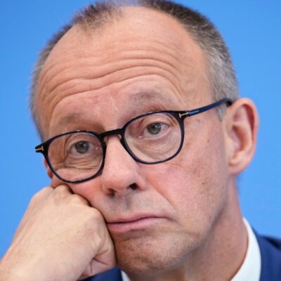 Copertina di Unicredit alle porte di Commerzbank. Merz: “Vogliamo l’indipendenza della nostra banca”