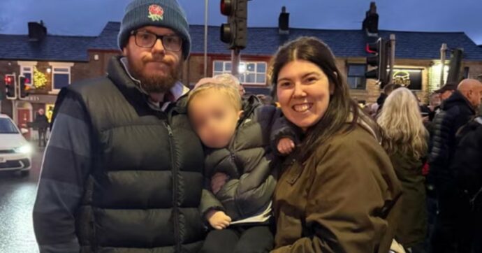 “Mio figlio aveva la testa grande e la fronte sporgente, pensavo fosse normale per un neonato, poi è arrivata la diagnosi choc”. La storia del piccolo Conor, nato con la ‘vena di Galeno’