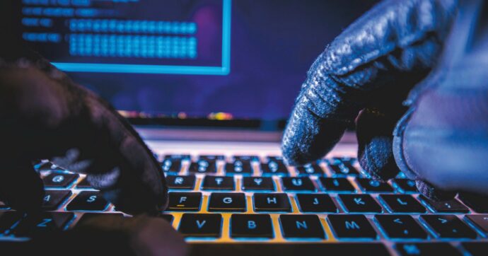 Hacker rubano migliaia di passaporti da hotel