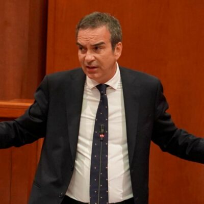 Copertina di Calabria, il centrodestra rinuncia al poltronificio e cancella la legge sui sottosegretari per paura del referendum: “Il voto popolare sarebbe uno spreco”