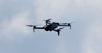 La Lituania insegnerà ai bambini dagli otto anni in su a manovrare i droni. “Addestriamo alla resistenza civile”