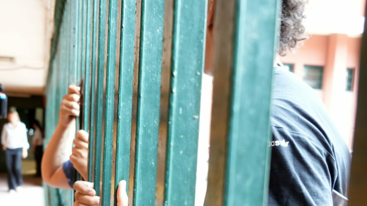 stretta sui minori invece di pi249 repressione o buonismo inconcludente torniamo a parlare di scuola da Ilfattoquotidiano.it stretta sui minori invece di pi249 repressione o buonismo inconcludente torniamo a parlare di scuola