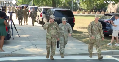 Copertina di Dopo l’ordine di Trump a Washington arriva la Guardia nazionale: attesi 800 militari e 500 agenti federali – Video