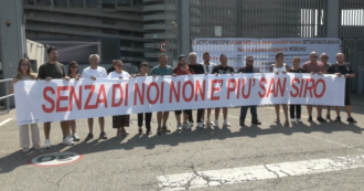 Ambulanti protestano fuori dallo stadio San Siro: “Ci vogliono sfrattare. Al posto nostro prodotti cinesi”