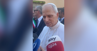 Copertina di Papa Leone XIV: “Incontro Trump-Putin? Si trovi un accordo perché cessi subito la violenza” – Video