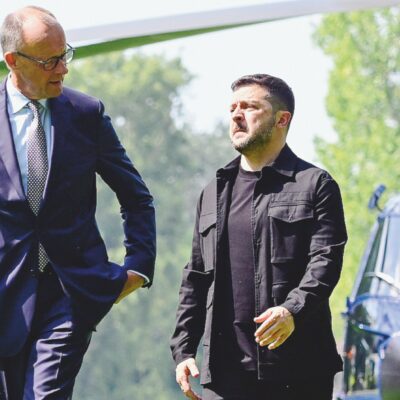 Copertina di Ucraina, Telegraph: “Trump vuole cedere a Putin le terre rare per concludere la guerra”